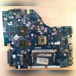 Материнская плата Acer Aspire 5253 MB.NCY02.003 P5WE6 LA-7092P Rev:1.0 HD6470M